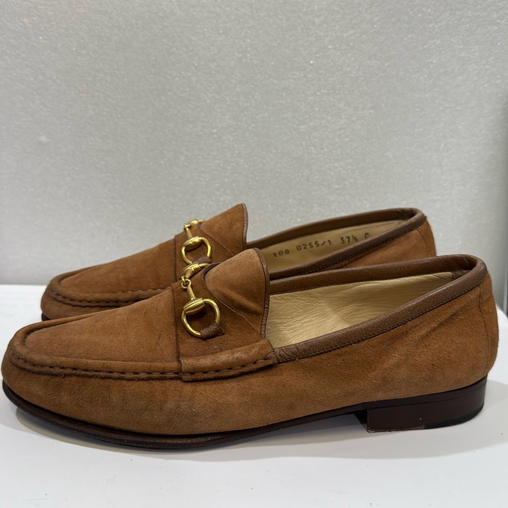 Gucci Brown Suede Loafers with Gold Accent with a stain on the back size 37.5 - Picture 2 of 5